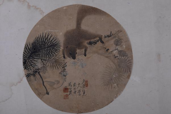 清萬心農(nóng)設(shè)色松鼠圖絹本圓扇面
